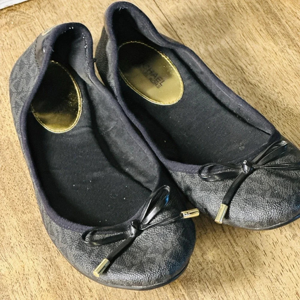 Michael Kors Women's Flat  Shoes   Melody Ballet‎ Signature Black Size 7.5